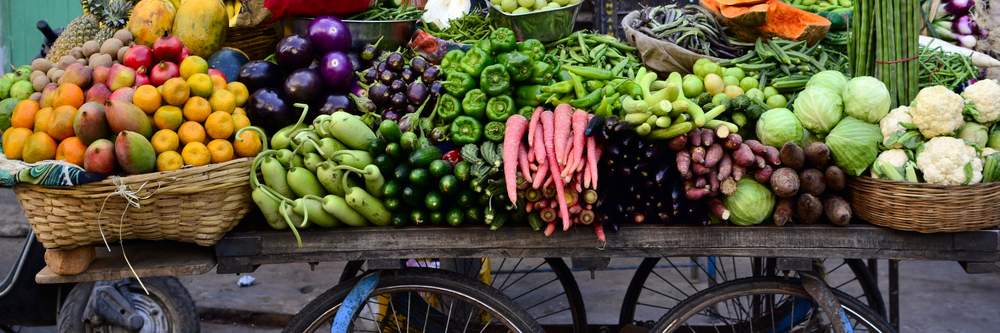 fruit and veg cart in India